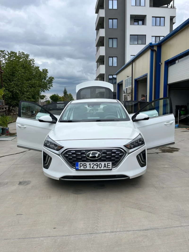 Hyundai Ioniq Plug-in Hybrid, снимка 4 - Автомобили и джипове - 47985259