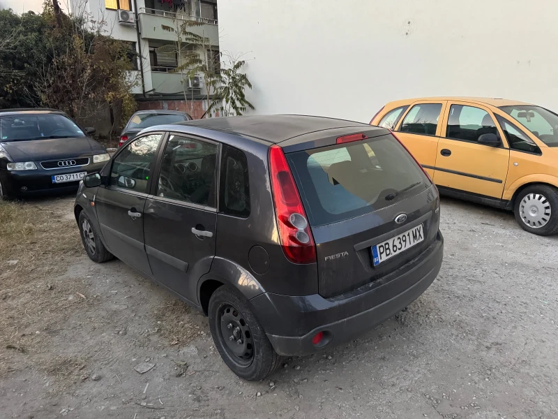 Ford Fiesta 1.4TDCI, снимка 4 - Автомобили и джипове - 48015079