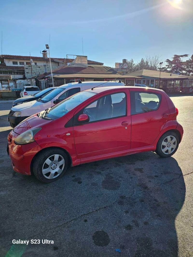 Toyota Aygo 1, снимка 1 - Автомобили и джипове - 48109602