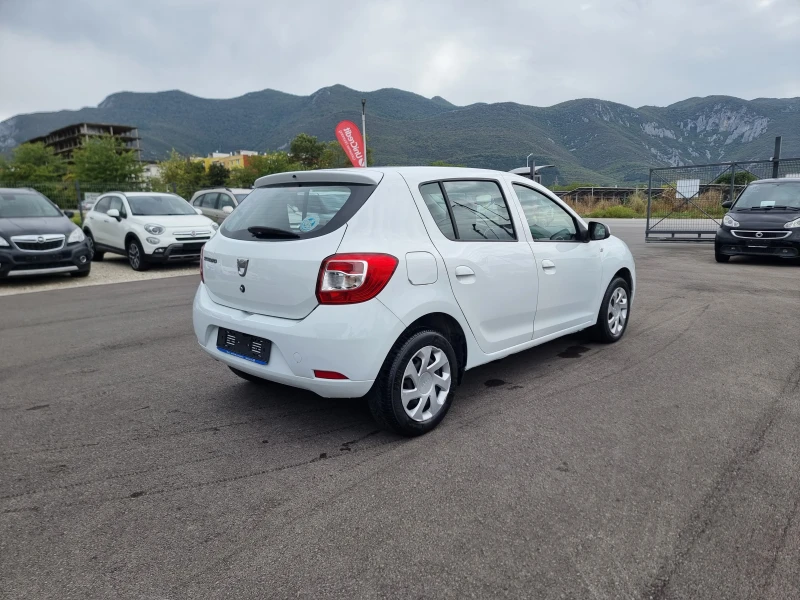 Dacia Sandero 1.5DCI, снимка 7 - Автомобили и джипове - 50345579
