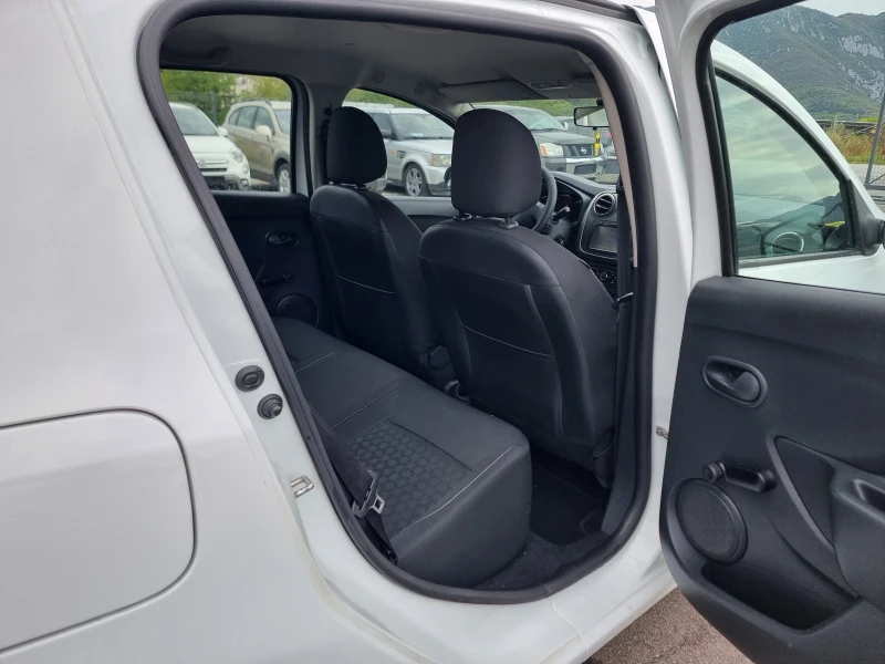 Dacia Sandero 1.5DCI, снимка 14 - Автомобили и джипове - 50345579