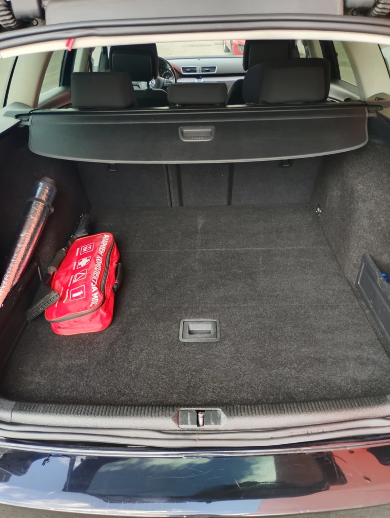VW Passat, снимка 14 - Автомобили и джипове - 51567637