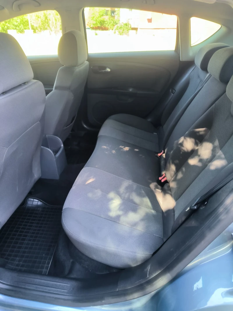 Seat Leon 1, 6i , снимка 9 - Автомобили и джипове - 52438139