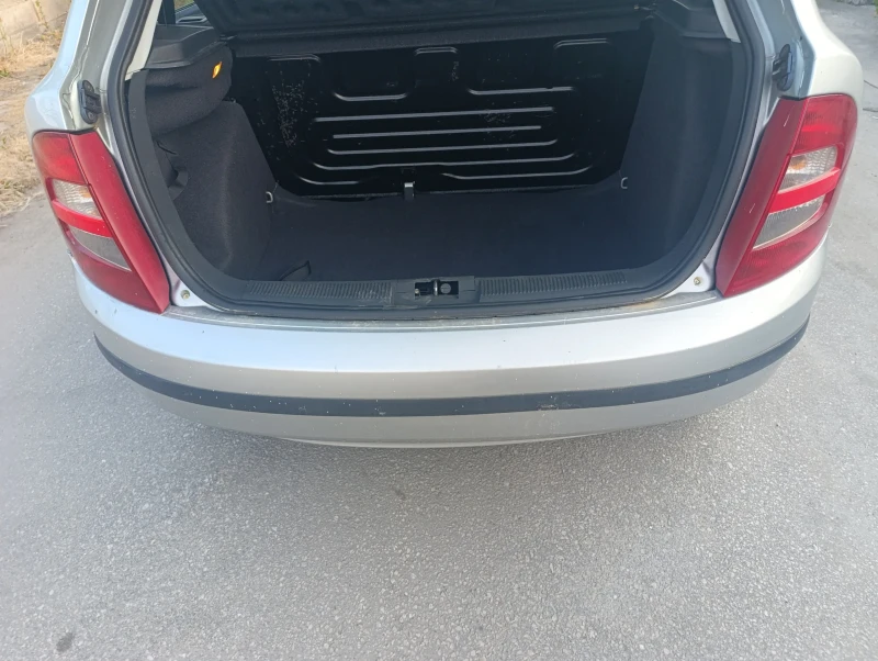 Skoda Fabia 1.9 DSI, снимка 8 - Автомобили и джипове - 52771290