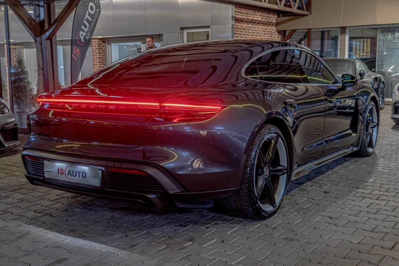 Porsche Taycan Turbo S/PDCC Sport/PCCB/PDLS+ /Carbon/PASM/, снимка 5 - Автомобили и джипове - 53103306