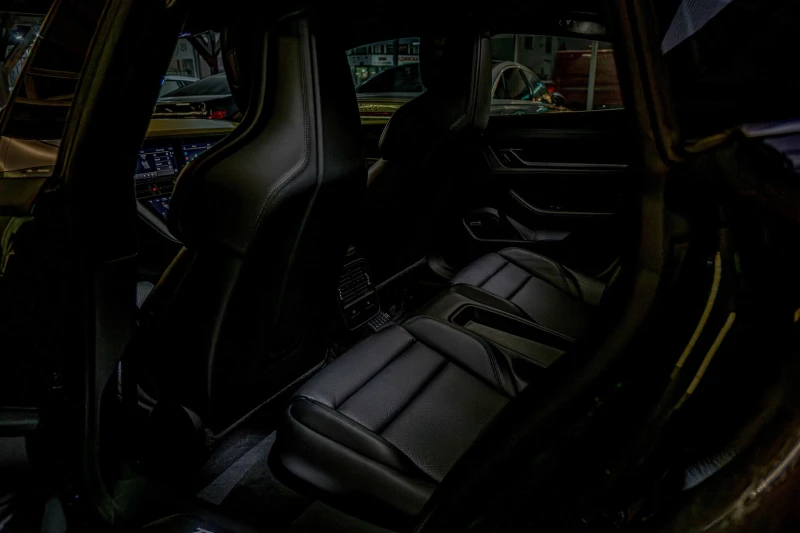 Porsche Taycan Turbo S/PDCC Sport/PCCB/PDLS+ /Carbon/PASM/, снимка 7 - Автомобили и джипове - 53103306