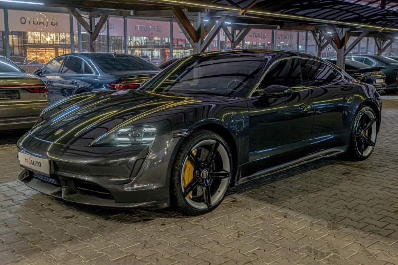 Porsche Taycan Turbo S/PDCC Sport/PCCB/PDLS+ /Carbon/PASM/, снимка 3 - Автомобили и джипове - 53103306