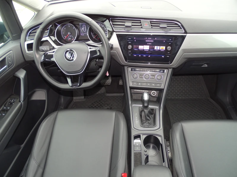 VW Touran FACELIFT_2.0TDI_7 Местен_150 Коня_* , снимка 11 - Автомобили и джипове - 53138751
