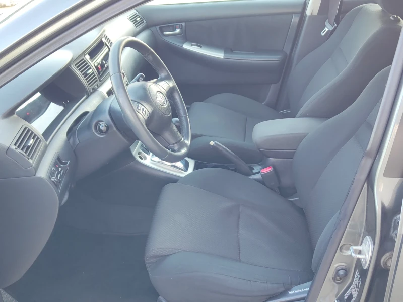 Toyota Corolla 1.4 D4D 90, снимка 10 - Автомобили и джипове - 53171562