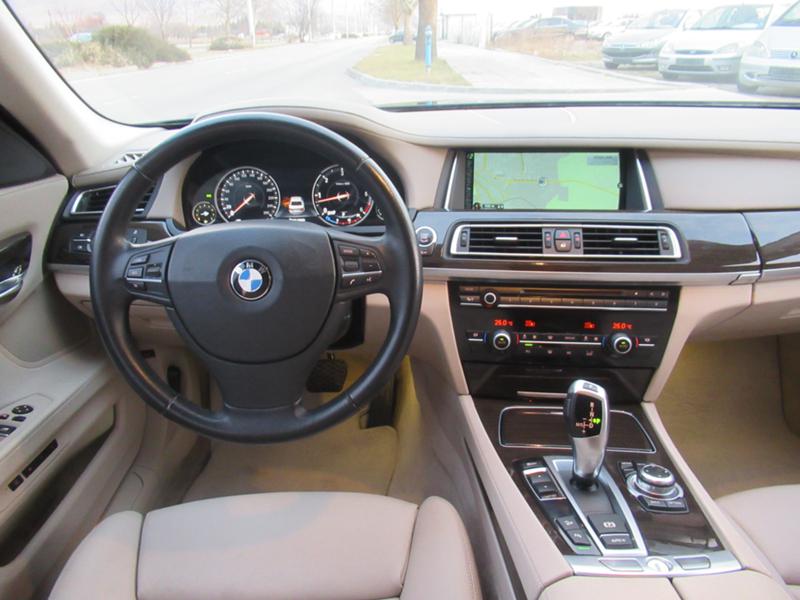 BMW 730 d X-Drive Facelift , снимка 12 - Автомобили и джипове - 26409274