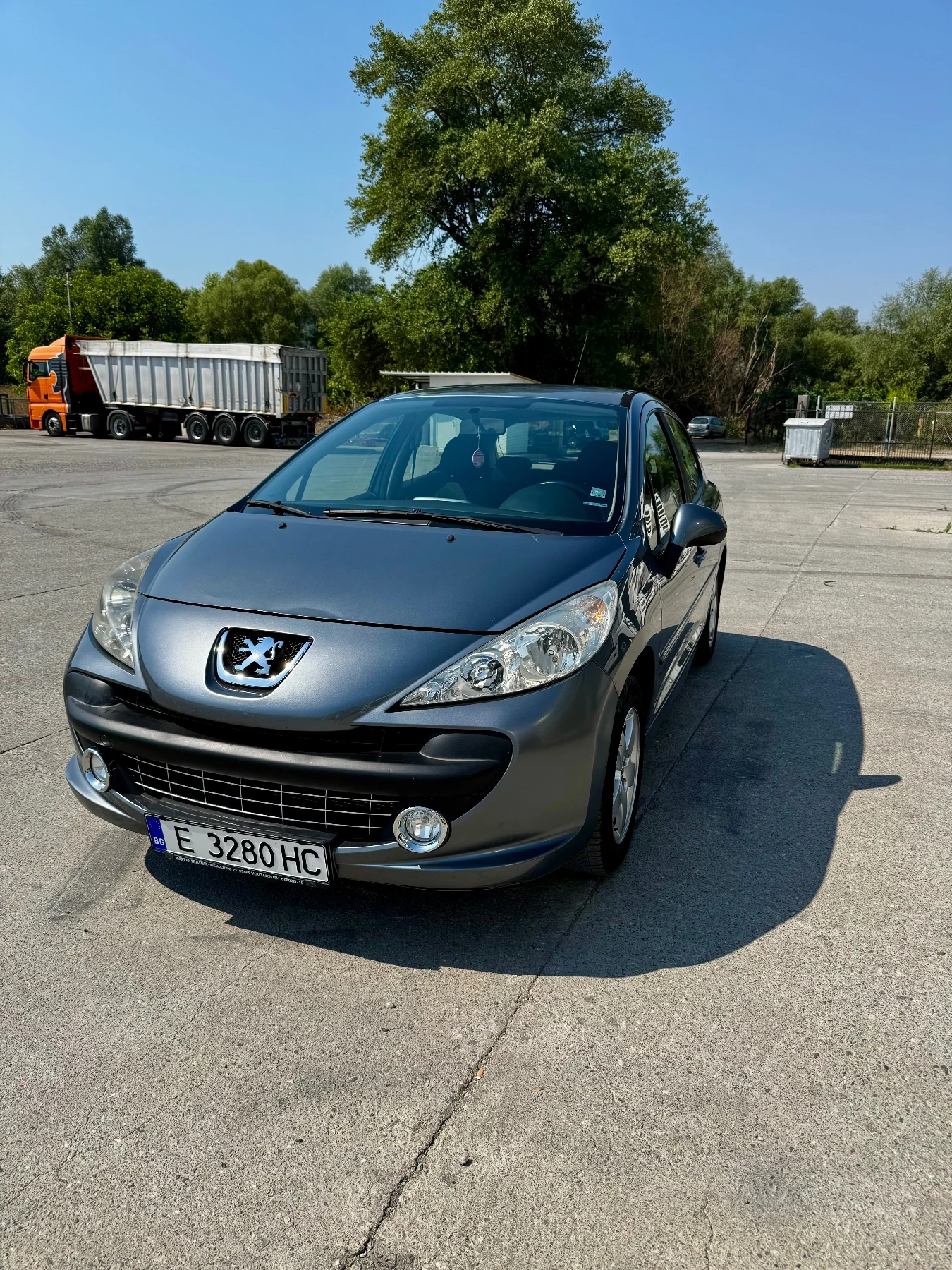 Peugeot 207 1.6VTI, снимка 1