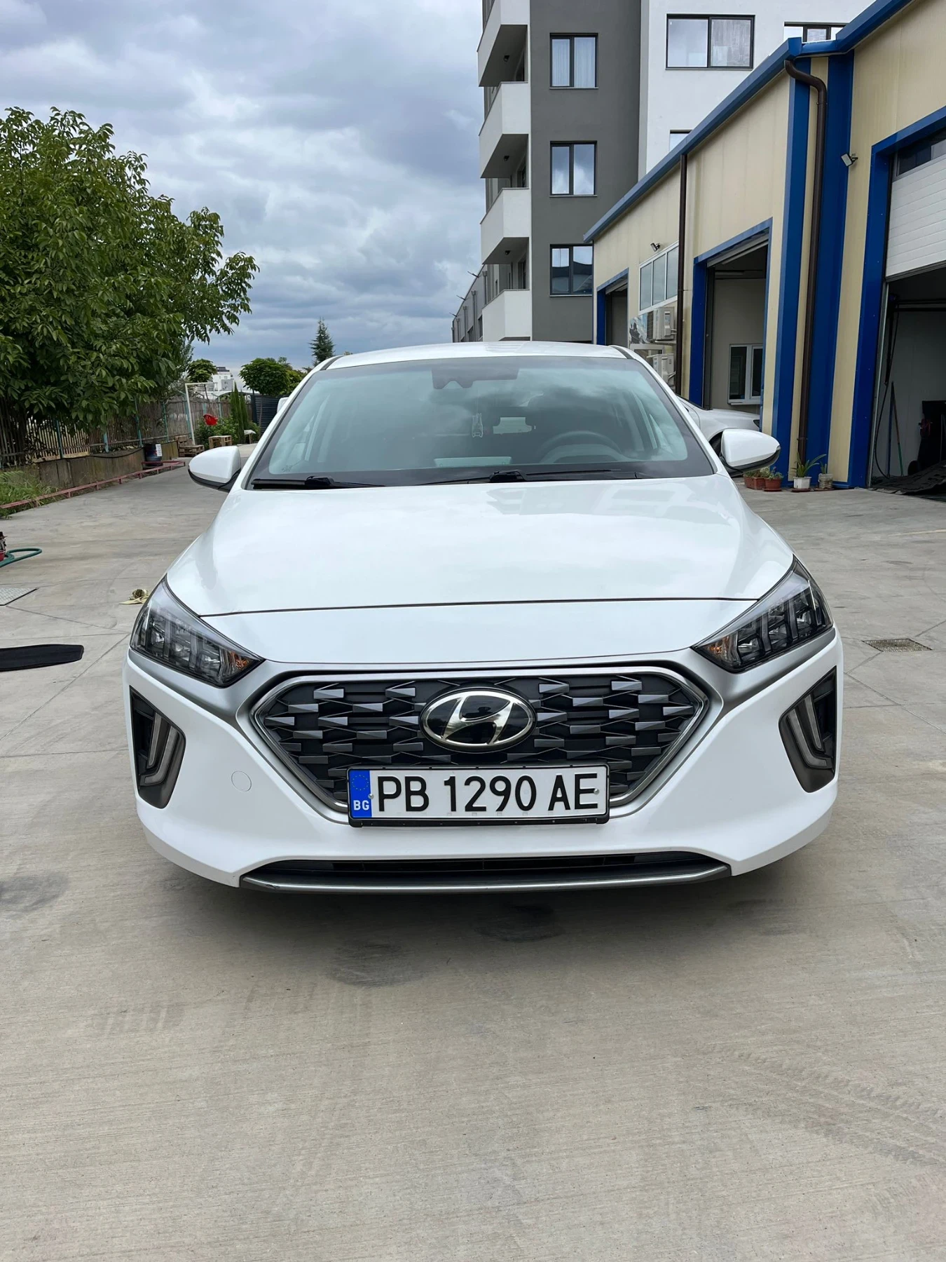 Hyundai Ioniq Plug-in Hybrid - изображение 2