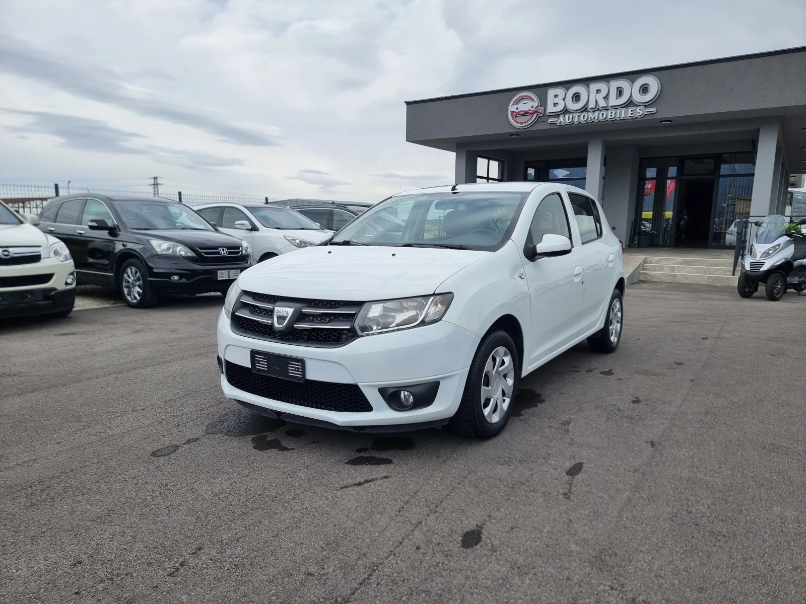 Dacia Sandero 1.5DCI - изображение 2