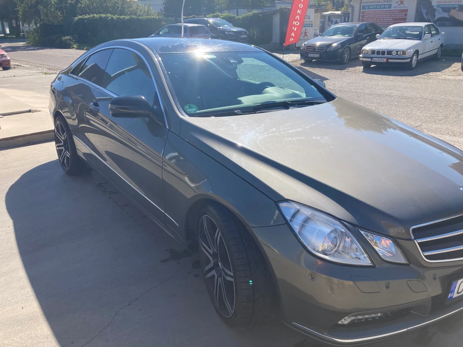 Mercedes-Benz E 350  - изображение 6
