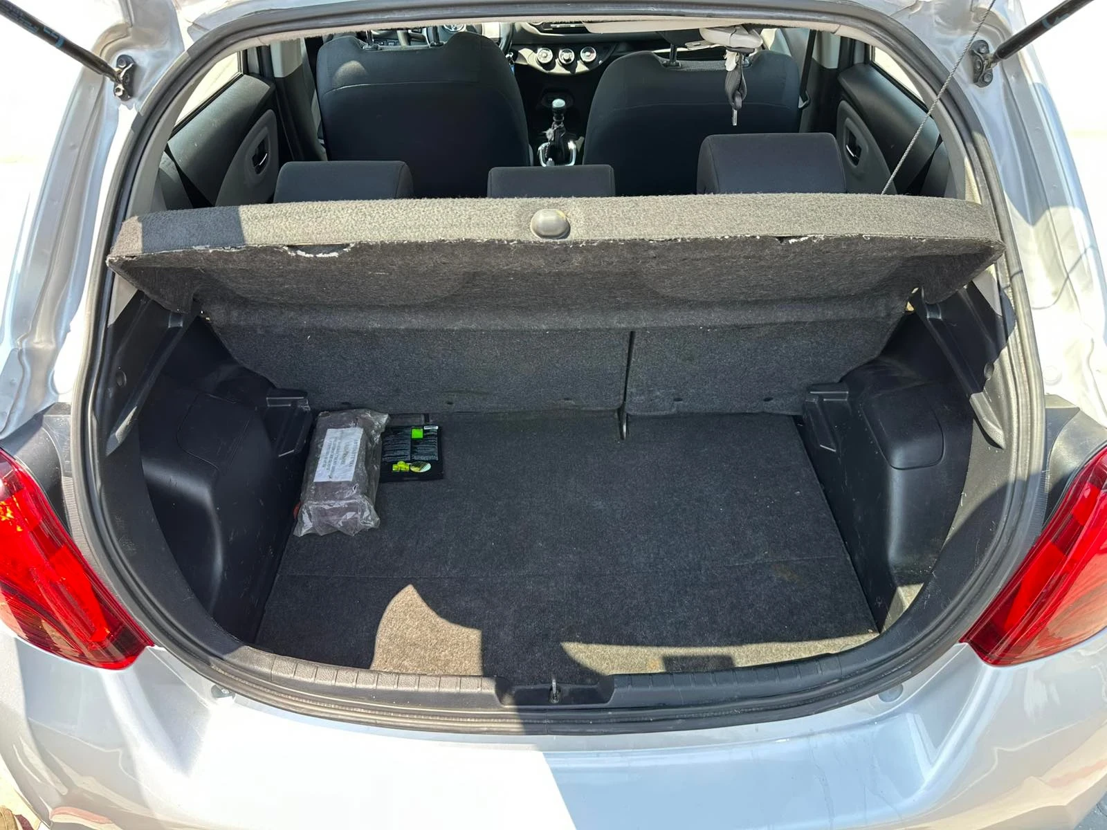 Toyota Yaris 1.33 i - изображение 9