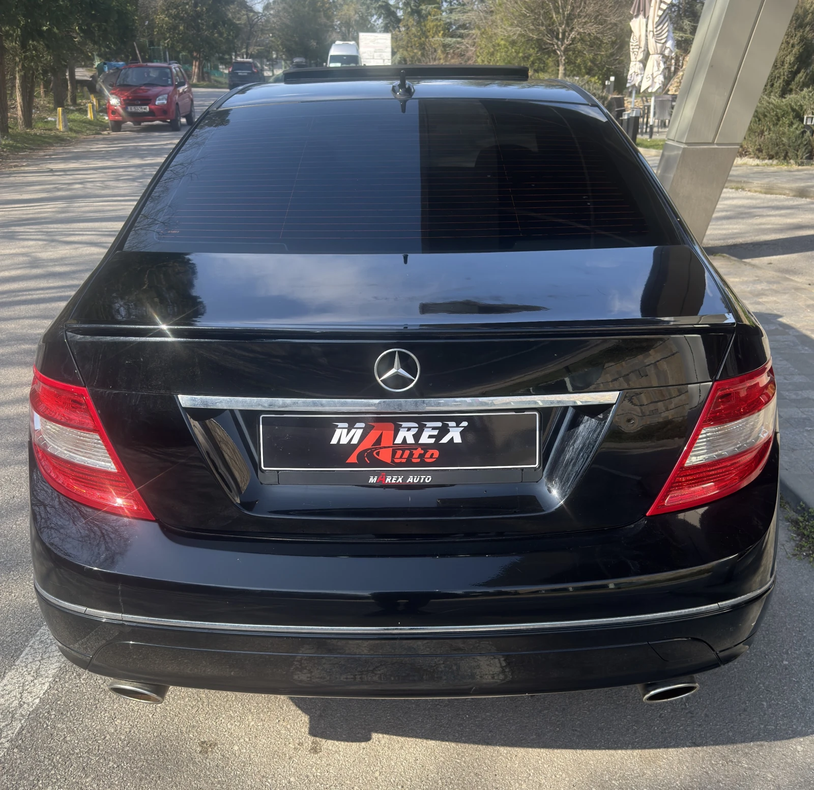 Mercedes-Benz C 300 AMG * 4Matic * LPG * TOP * 7G-TRONIC * Harman , снимка 4 - Автомобили и джипове - 53866693
