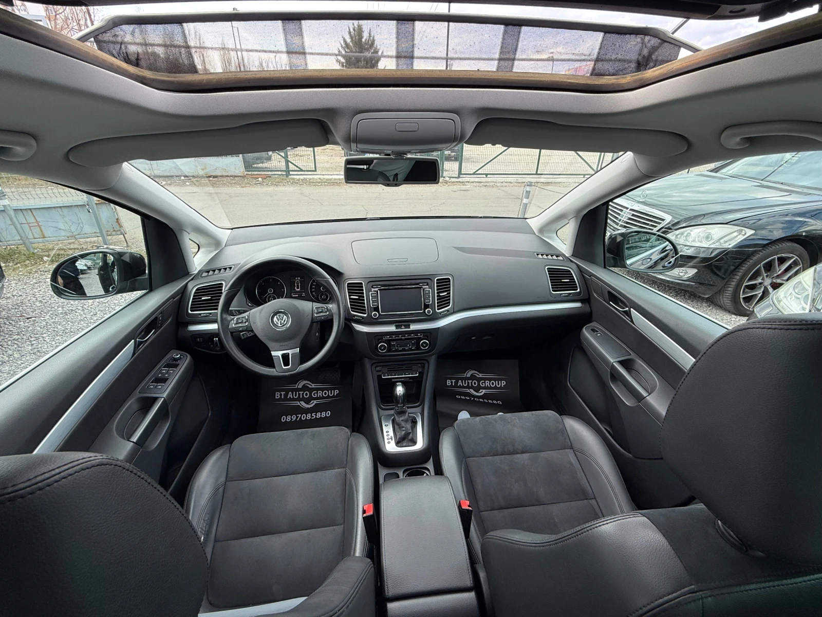 VW Sharan 2.0TDI 140HP AUTOMATIC 6+ 1 МЕСТА/ПАНОРАМА/TOP!, снимка 11 - Автомобили и джипове - 53990380