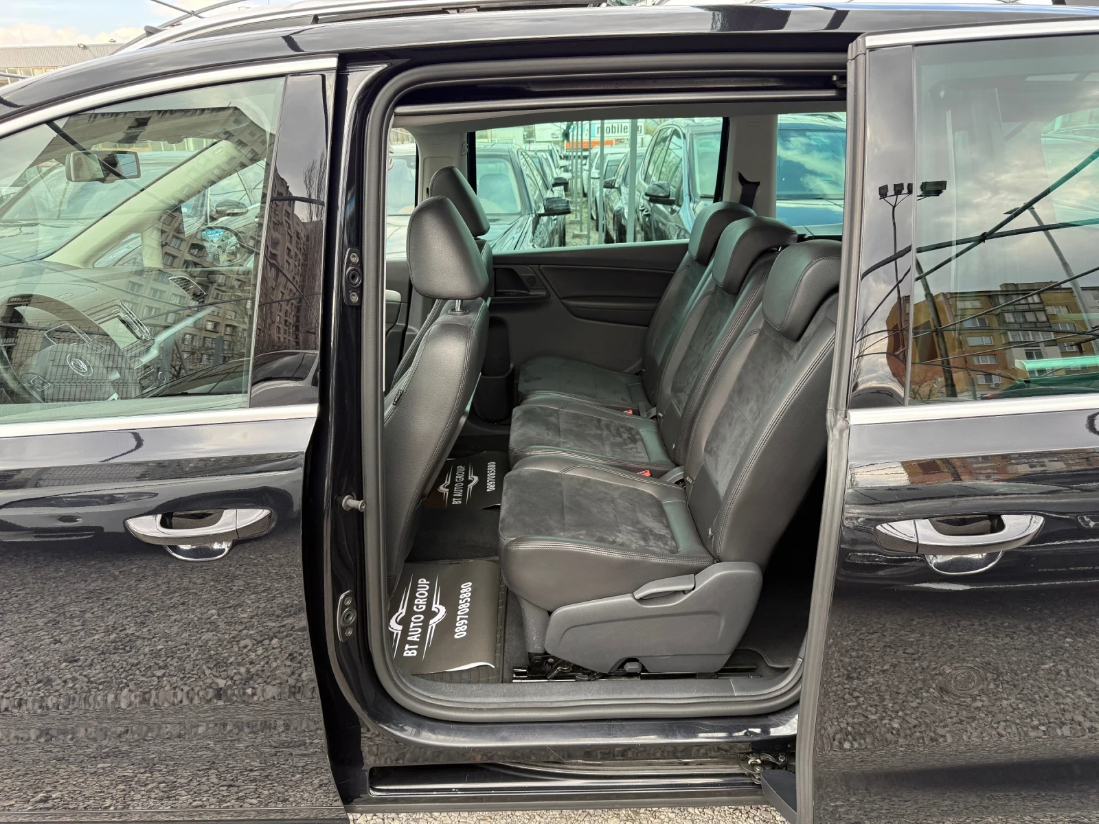 VW Sharan 2.0TDI 140HP AUTOMATIC 6+ 1 МЕСТА/ПАНОРАМА/TOP!, снимка 9 - Автомобили и джипове - 53990380