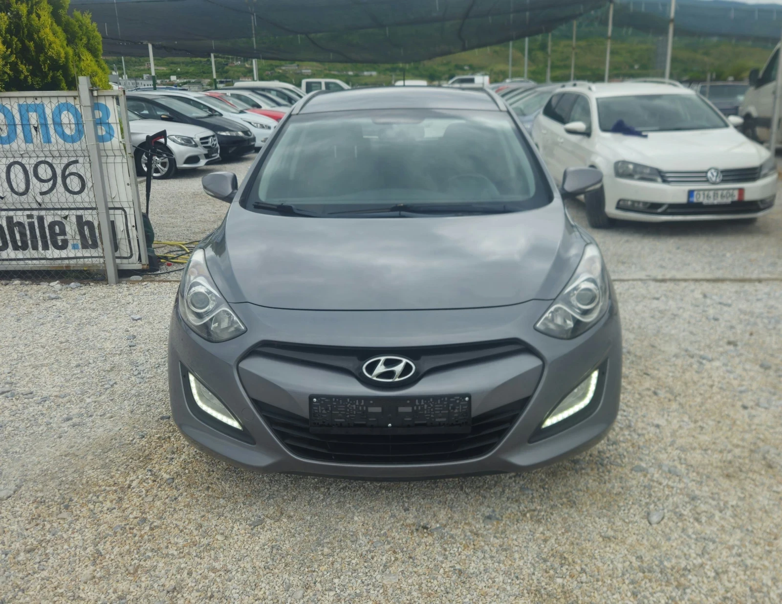 Hyundai I30 1.6.Бензин ТОП състояние, снимка 2 - Автомобили и джипове - 54610058