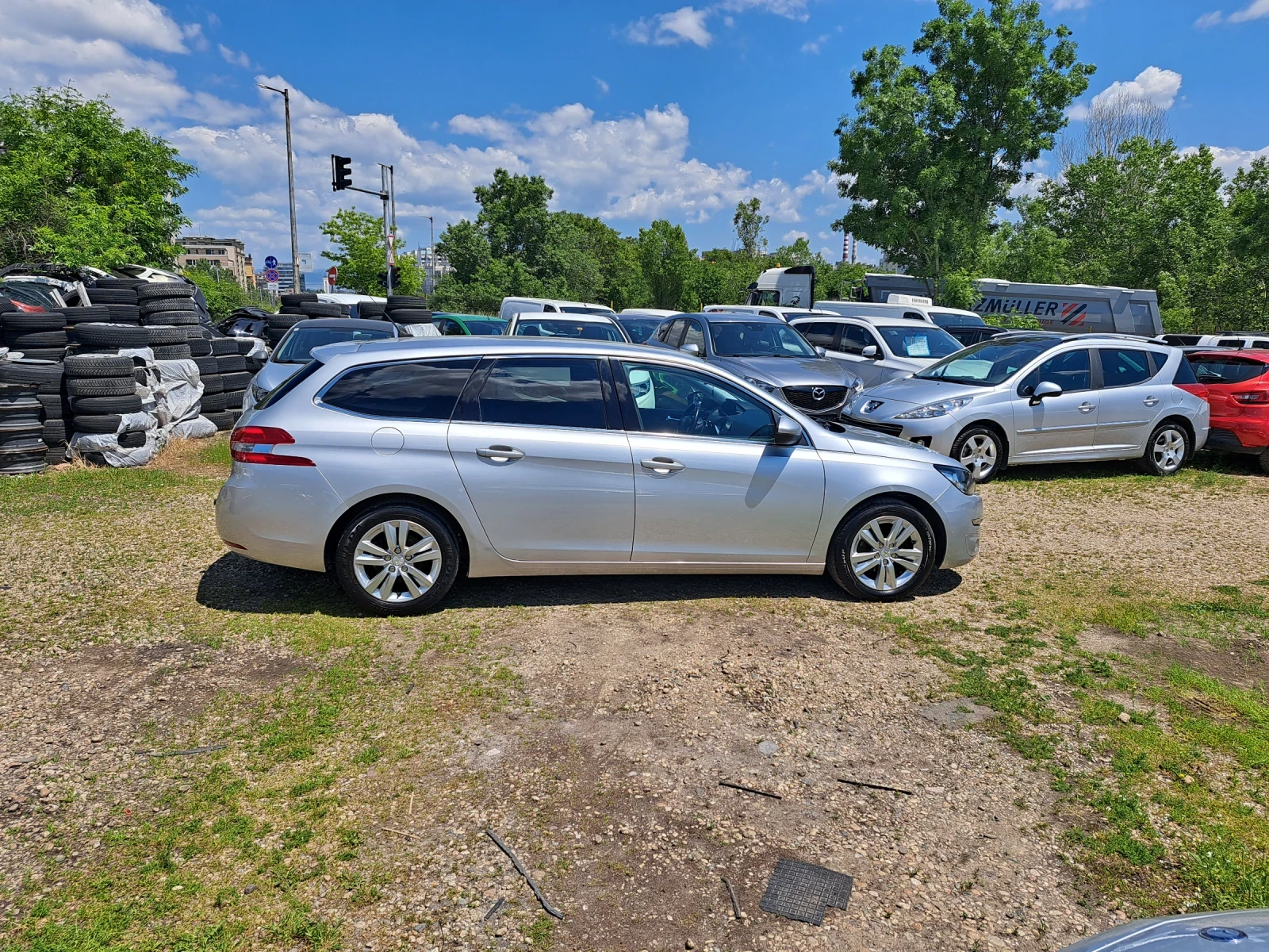 Peugeot 308 1.6HDI SW Navi , снимка 6 - Автомобили и джипове - 54681923
