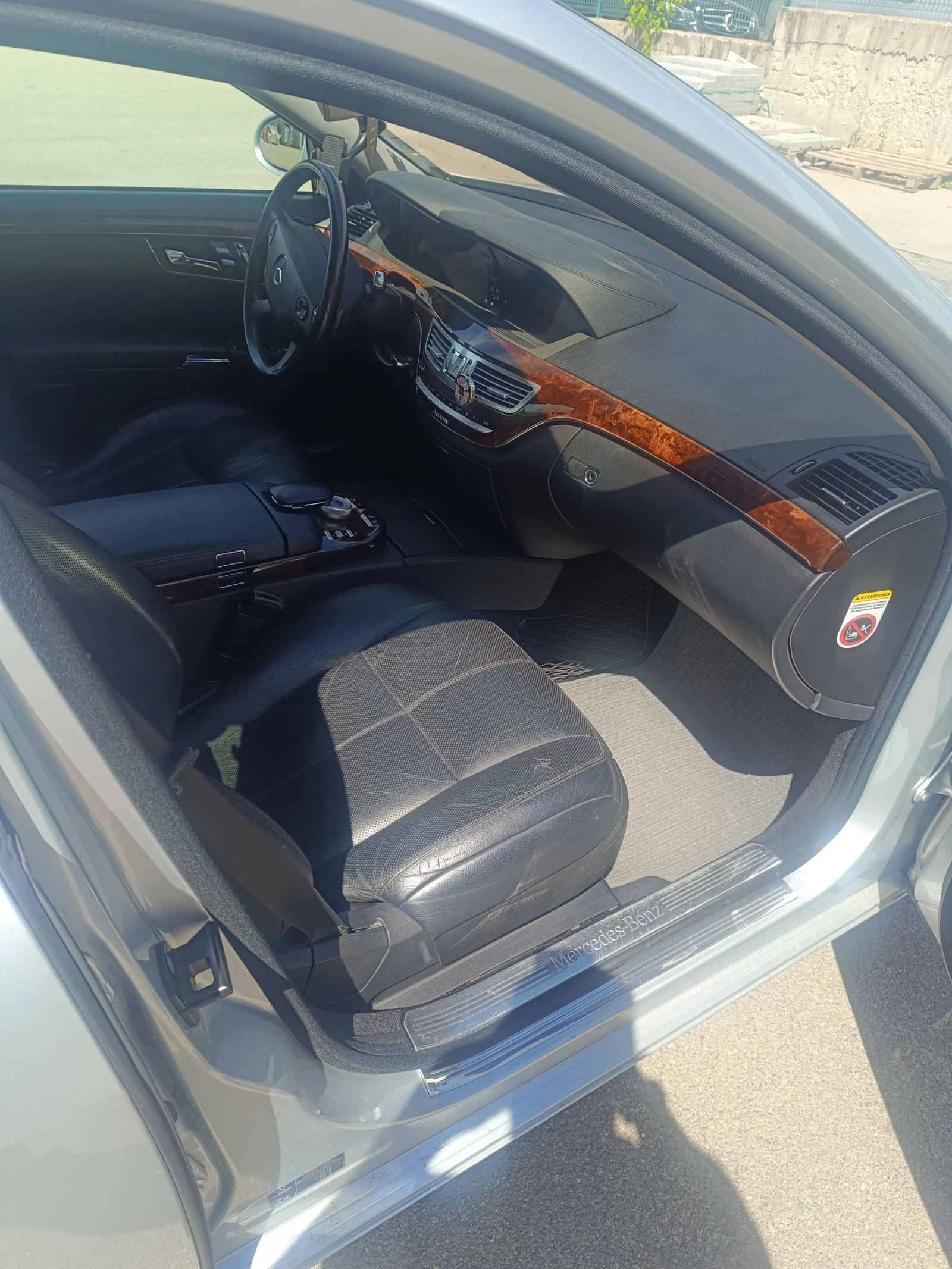 Mercedes-Benz S 320, снимка 5 - Автомобили и джипове - 54726575