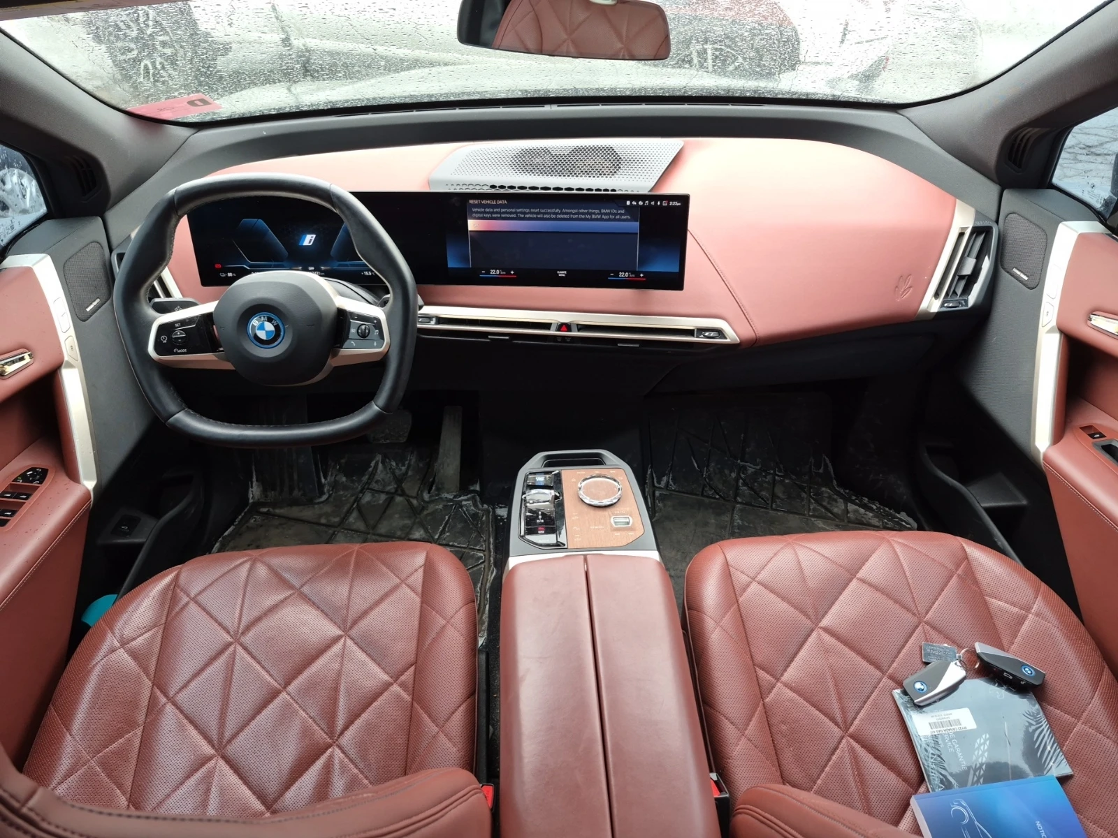 BMW iX | Кожа | Навигация | Камера | Blind Spot, снимка 9 - Автомобили и джипове - 54736198