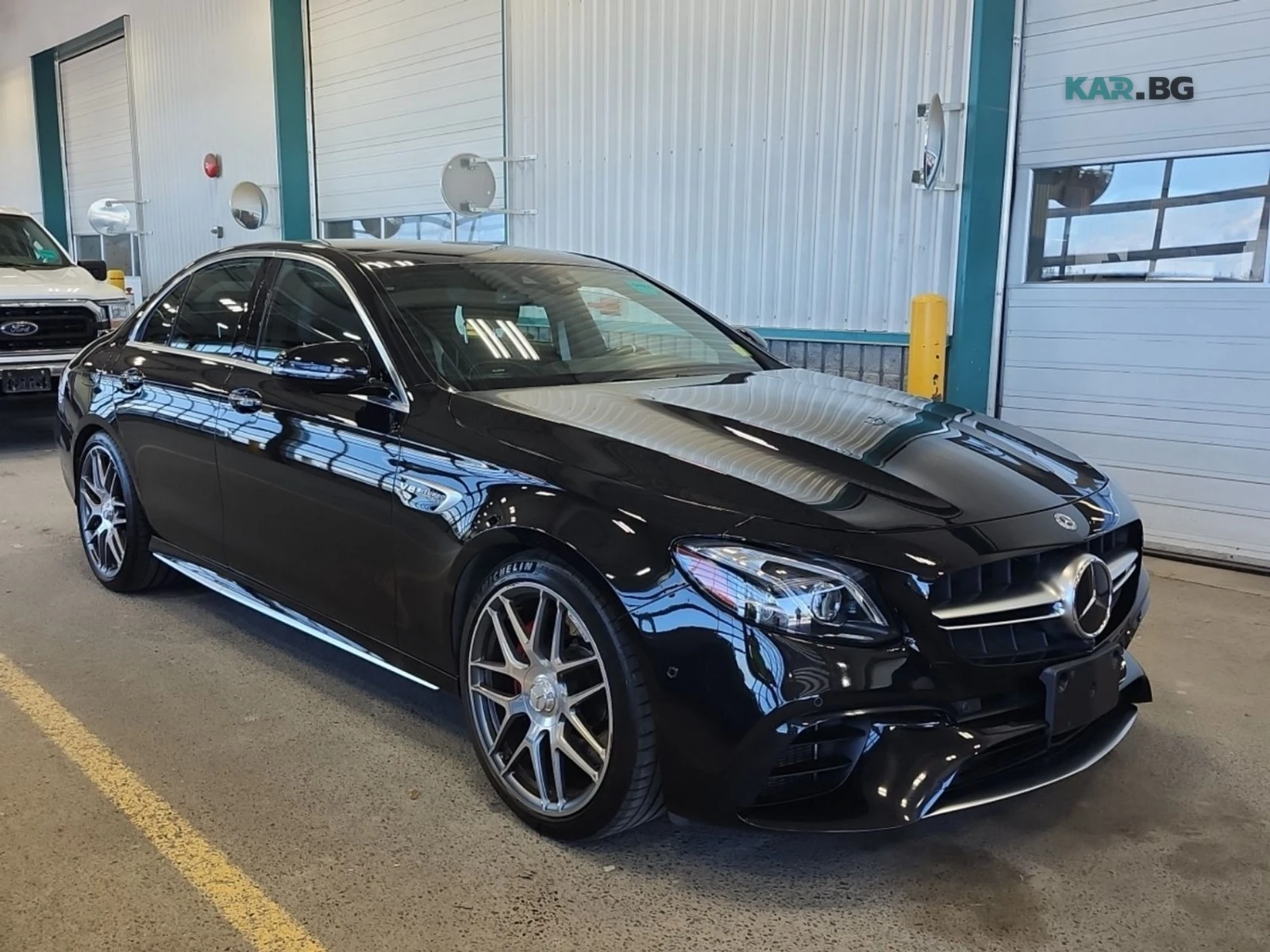 Mercedes-Benz E 63 AMG AMG E 63 S * AвтоКредит* (ЦЕНА ДО БГ), снимка 2 - Автомобили и джипове - 54768424