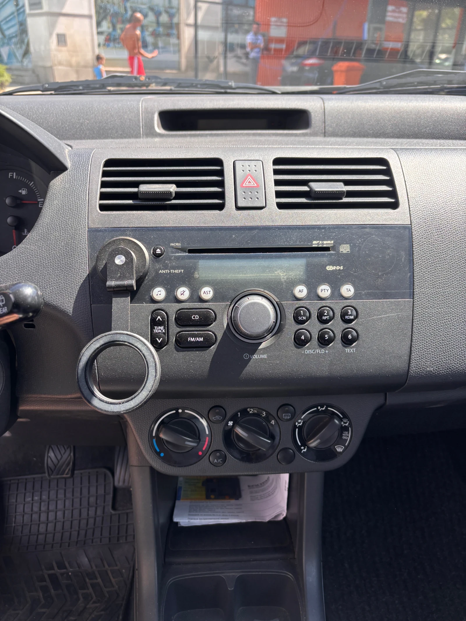 Suzuki Swift, снимка 9 - Автомобили и джипове - 55240887