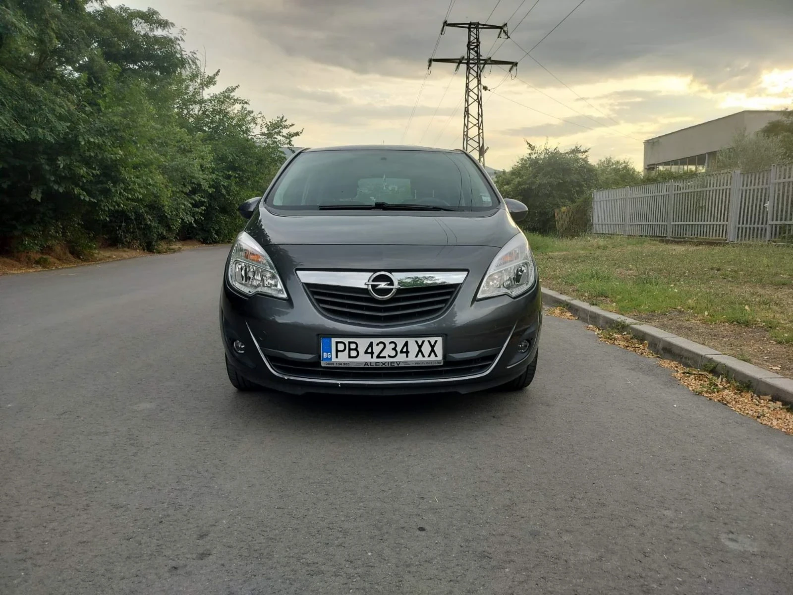 Opel Meriva 1.4i 2012 Top, снимка 2 - Автомобили и джипове - 55326956