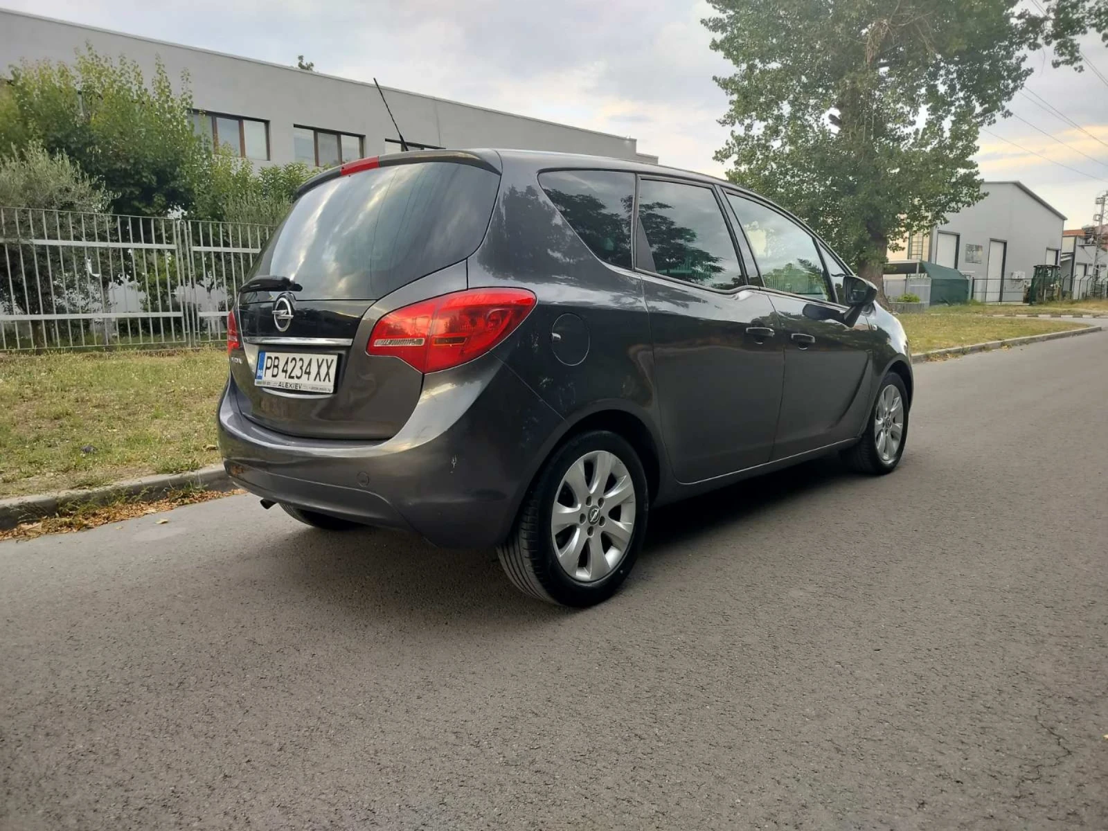 Opel Meriva 1.4i 2012 Top, снимка 5 - Автомобили и джипове - 55326956