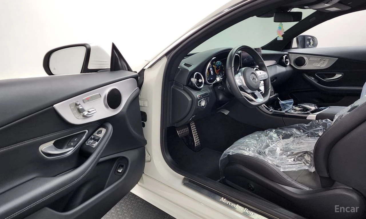 Mercedes-Benz C 200 AMG* LINE* КАМЕРА* ХЕДЪП* FACELIFT* COUPE, снимка 6 - Автомобили и джипове - 55832064
