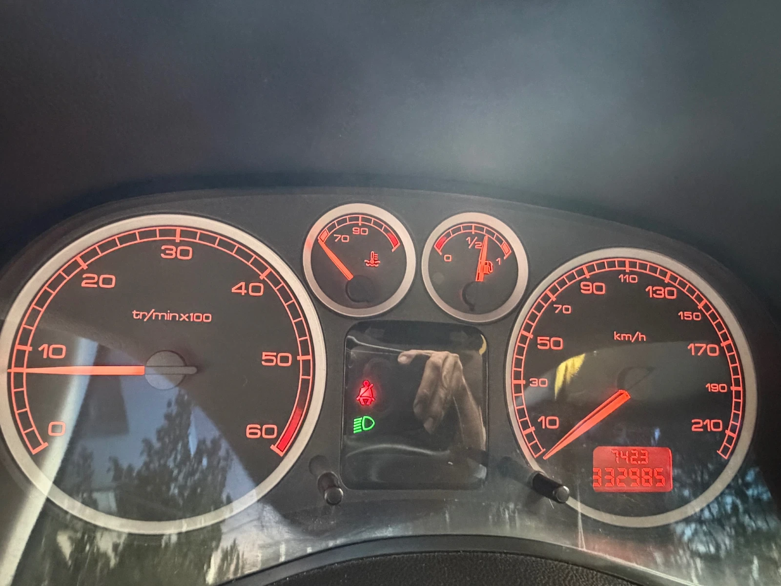 Peugeot 307 2.0 HDI , снимка 9 - Автомобили и джипове - 55996916