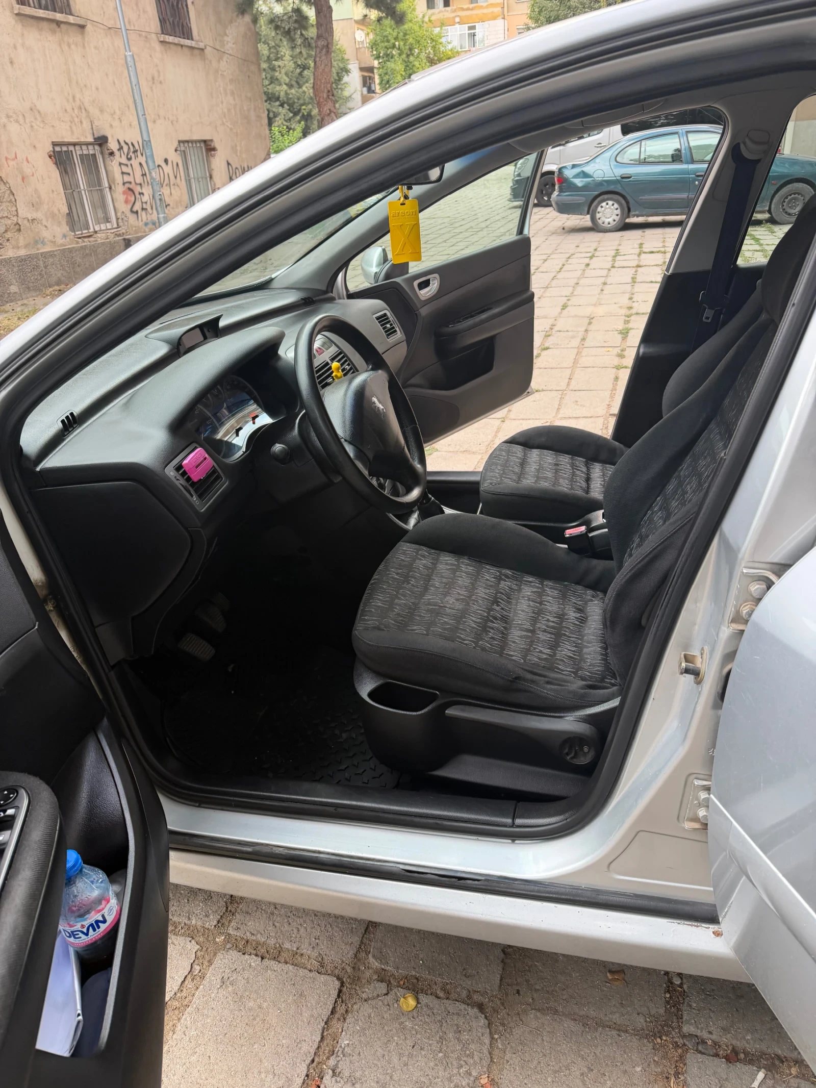 Peugeot 307 2.0 HDI , снимка 5 - Автомобили и джипове - 55996916