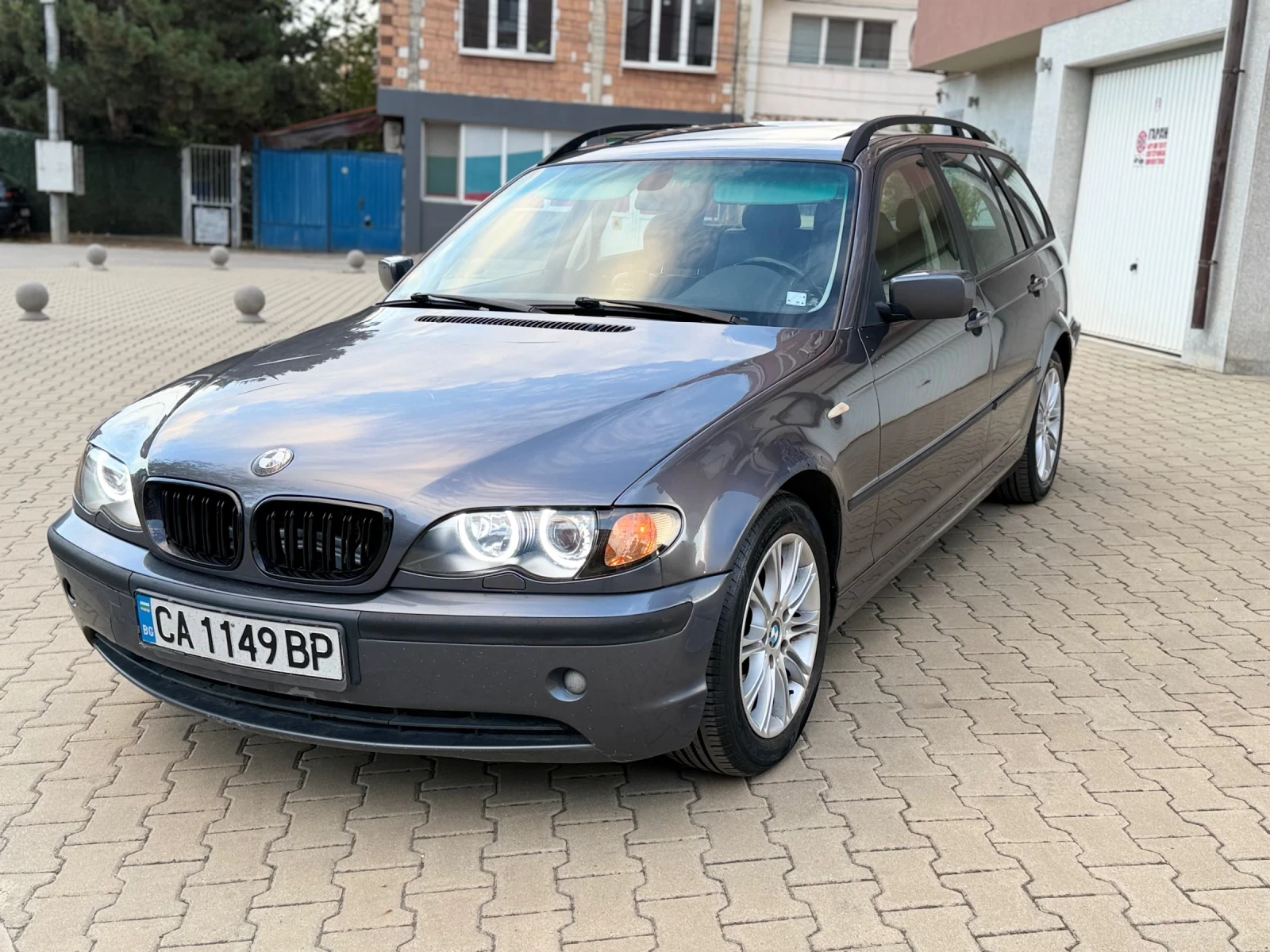 BMW 320, снимка 10 - Автомобили и джипове - 56602127