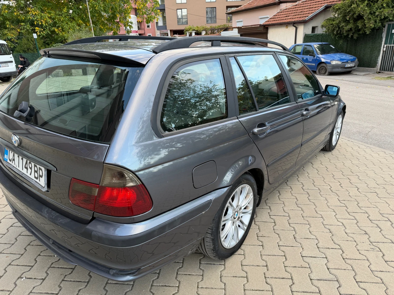 BMW 320, снимка 3 - Автомобили и джипове - 56602127