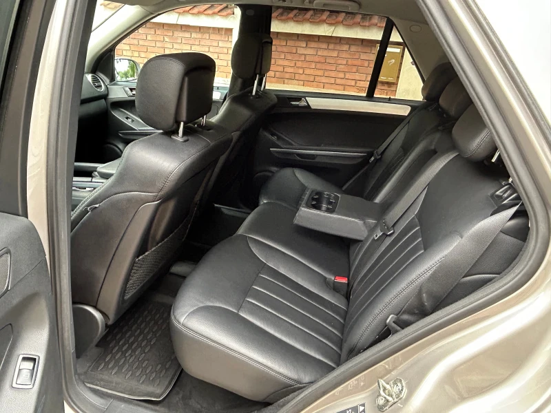 Mercedes-Benz ML 320 3.2CDI 224K, снимка 10 - Автомобили и джипове - 51083594