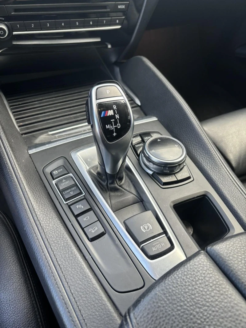 BMW X6 M50D, снимка 10 - Автомобили и джипове - 52460574