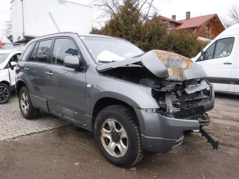 Suzuki Grand vitara 2,0 1,9 3бр, снимка 5 - Автомобили и джипове - 34240141