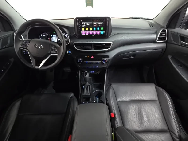 Hyundai Tucson Diesel 2.0 4Wd Smart, снимка 7 - Автомобили и джипове - 56130735