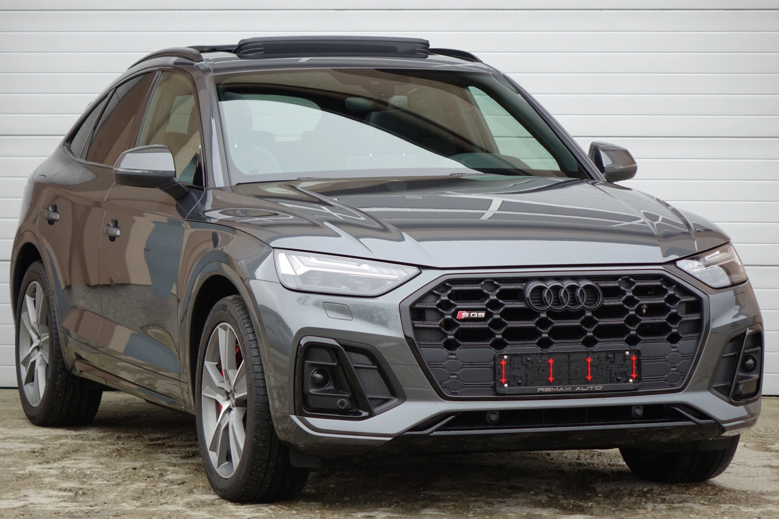Audi SQ5 3XS-LINE* RS* HD MATRIX LIGHTS* PANO*  | Mobile.bg — изображение 1