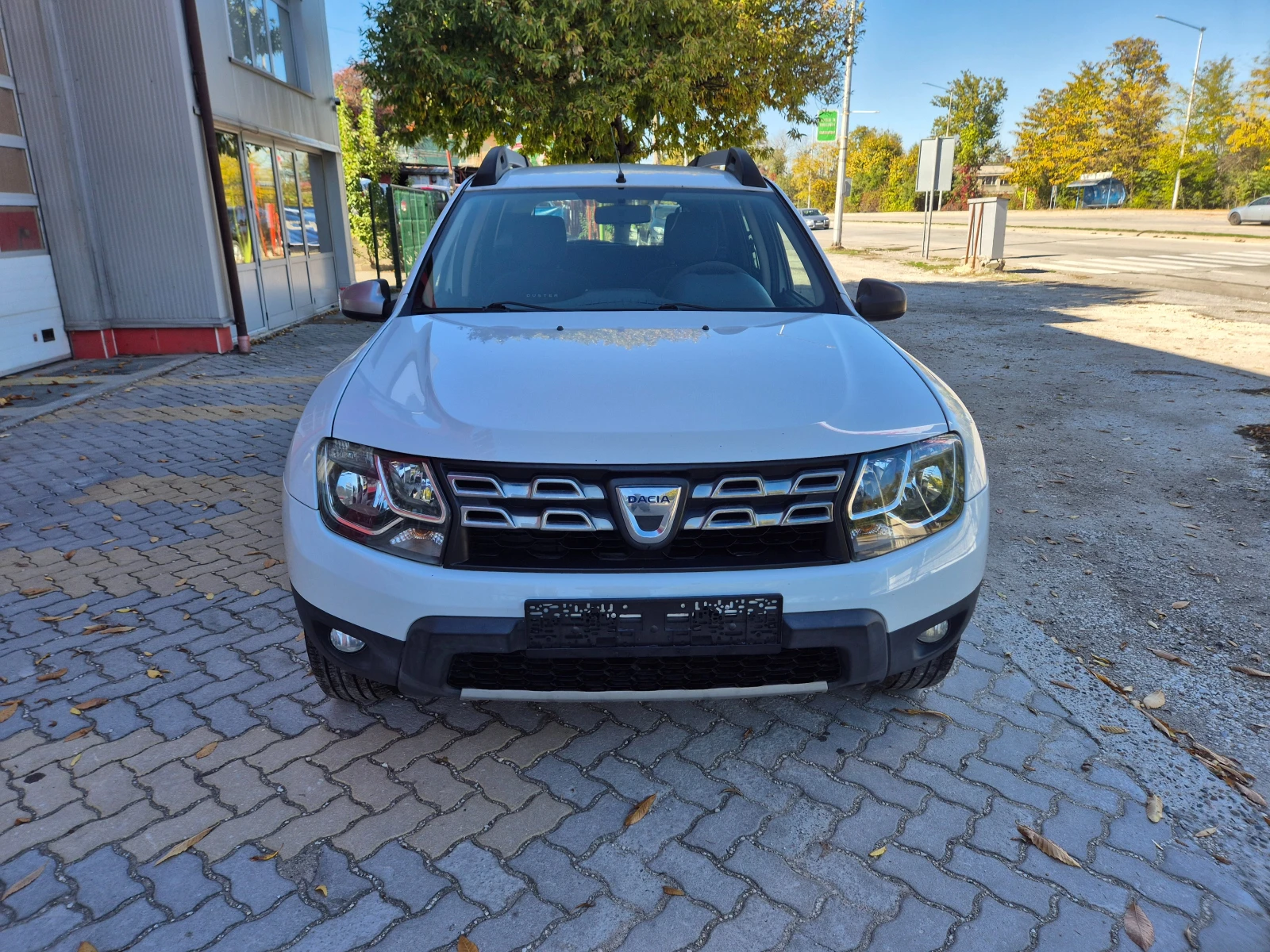 Dacia Duster 1.6i GAS, NAVI - изображение 2