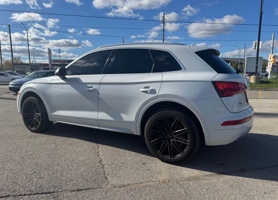 Audi Q5 KOMFORT * * CARFAX * * АВТО КРЕДИТ * *  - изображение 4
