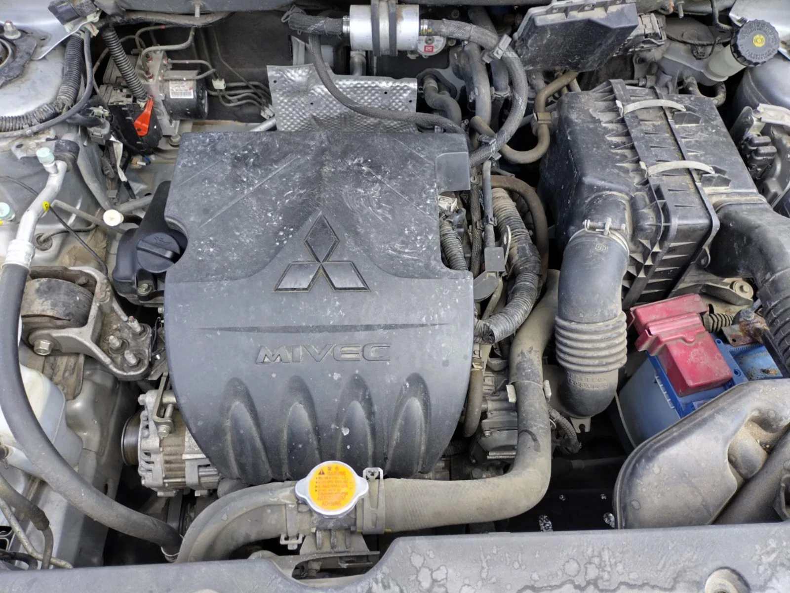 Mitsubishi ASX 1.6 - 117  к.с., снимка 11 - Автомобили и джипове - 54602046