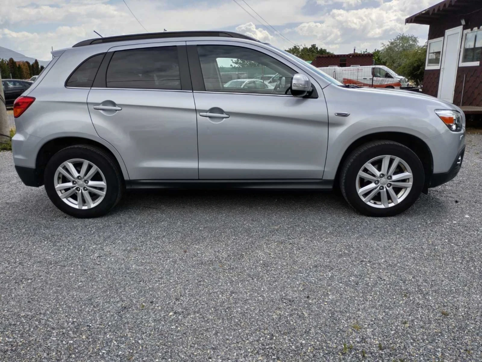 Mitsubishi ASX 1.6 - 117  к.с., снимка 2 - Автомобили и джипове - 54602046