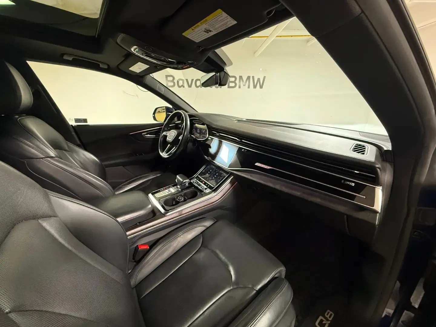 Audi Q8 55TFSI TECHNIK/PANORAMA/360CAM/ОБДУХ/ПОДГРЕВ, снимка 9 - Автомобили и джипове - 55237433