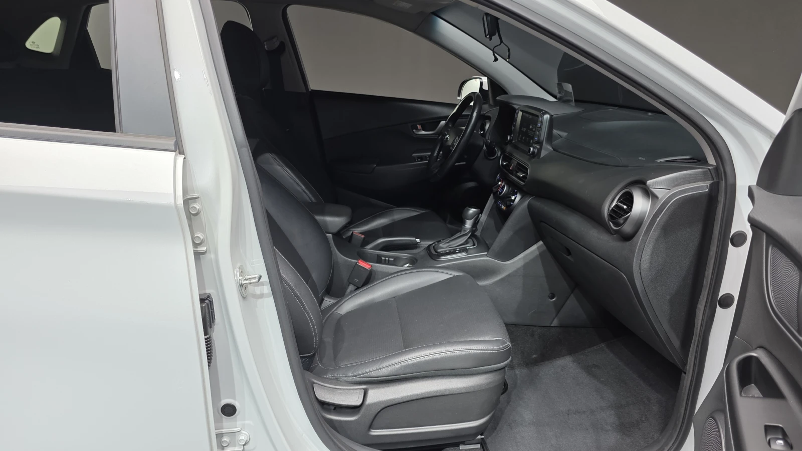 Hyundai Kona 1.6 Modern Tech* HUD* BLIND SPOT* КРАЙНА ЦЕНА, снимка 10 - Автомобили и джипове - 55496099