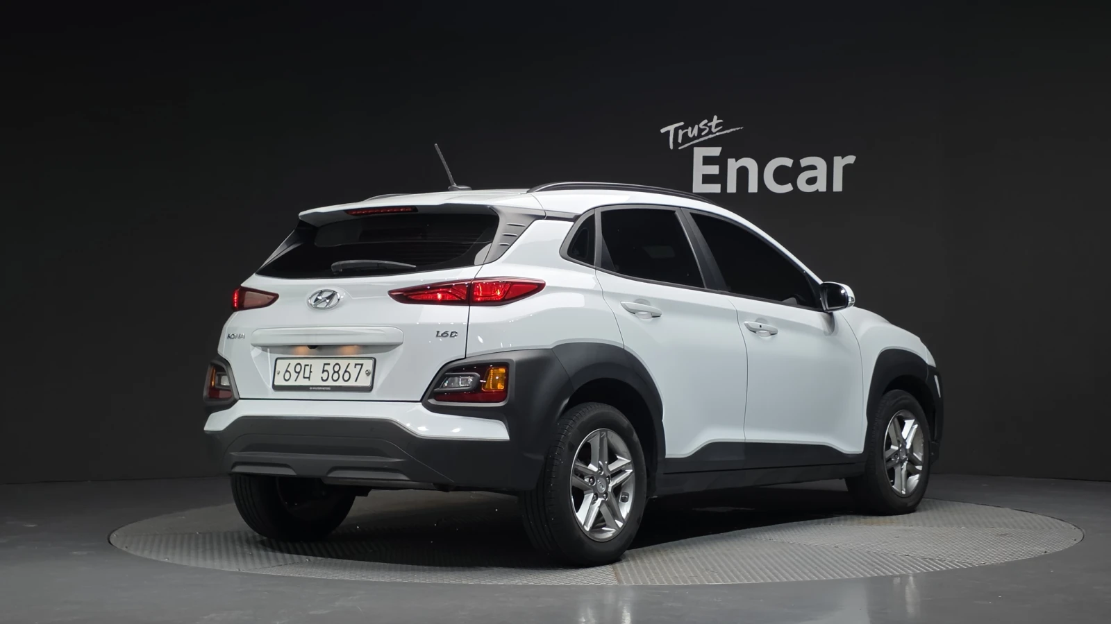 Hyundai Kona 1.6 Modern Tech* HUD* BLIND SPOT* КРАЙНА ЦЕНА, снимка 2 - Автомобили и джипове - 55496099