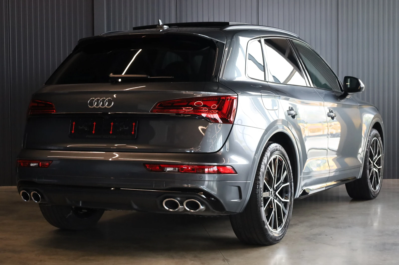 Audi SQ5 3XS-LINE* RS* OLED LIGHTS* PANO* HEAP UP* , снимка 8 - Автомобили и джипове - 55594348