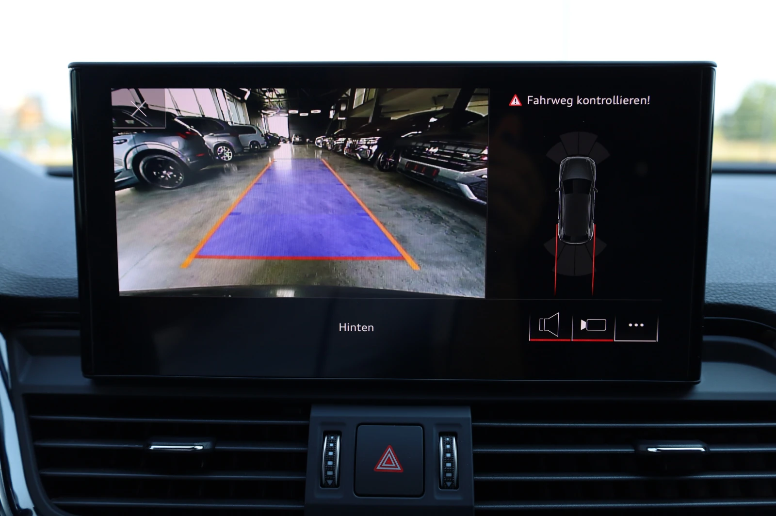 Audi SQ5 3XS-LINE* RS* OLED LIGHTS* PANO* HEAP UP* , снимка 11 - Автомобили и джипове - 55594348