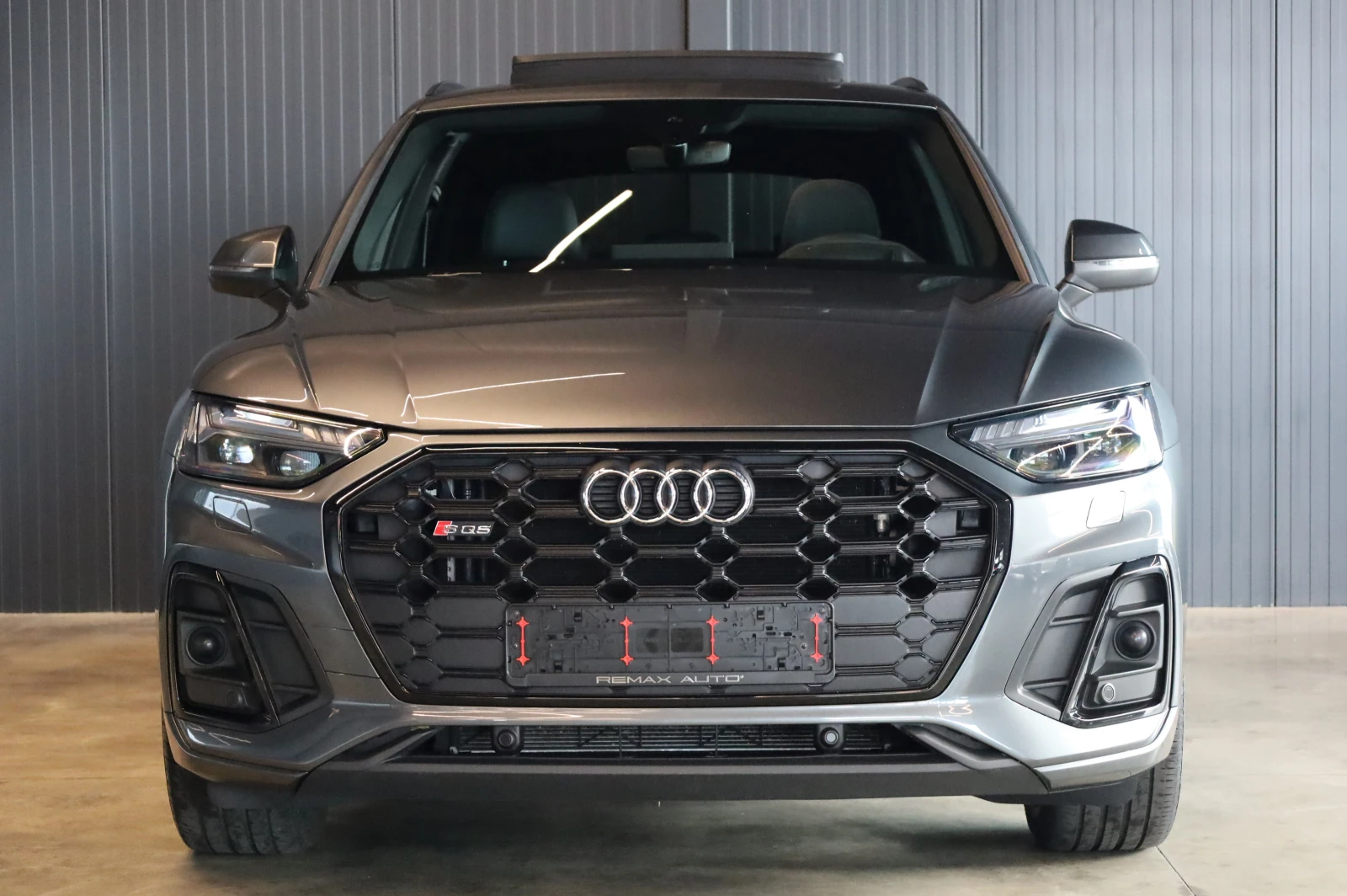 Audi SQ5 3XS-LINE* RS* OLED LIGHTS* PANO* HEAP UP* , снимка 2 - Автомобили и джипове - 55594348